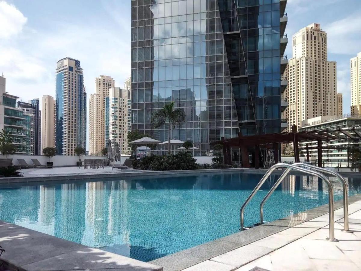 Silverene Towers - Home Of Choice Дубай Екстериор снимка
